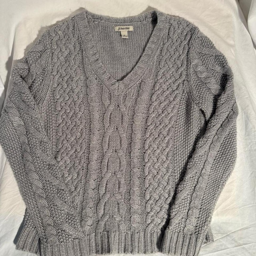 St.‎ Johns Bay V-Neck Sweater Womens Cable Knit Long Sleeve Pullover Medium Gray
